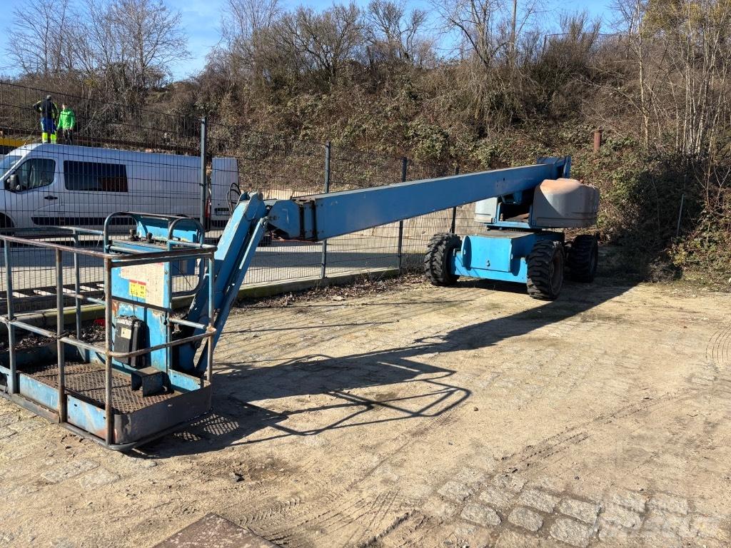 Genie S-85 Telescopic boom lifts