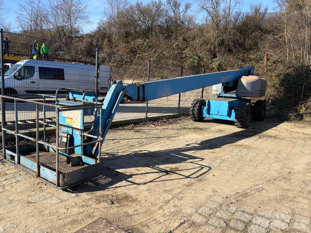 Genie S-85 Telescopic boom lifts