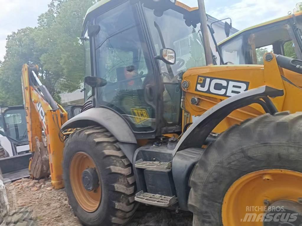 JCB 4CX Backhoe