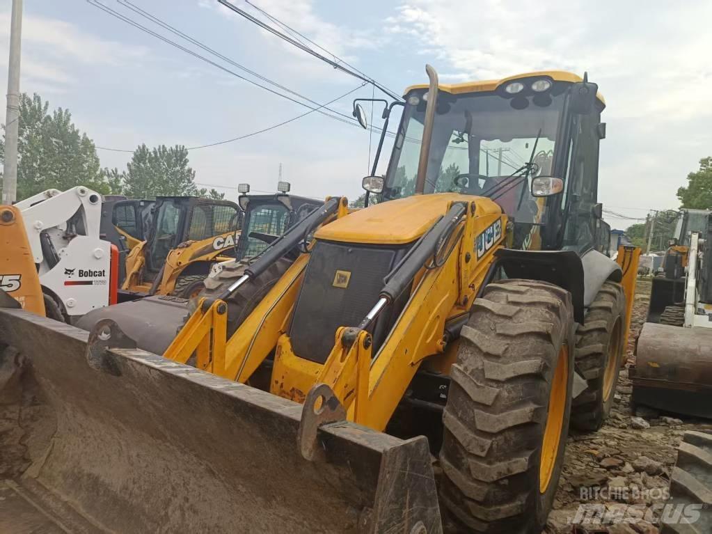 JCB 4CX Backhoe