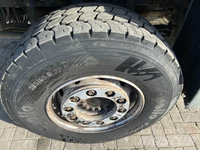 MAN TGS 33.400 Tipper trucks