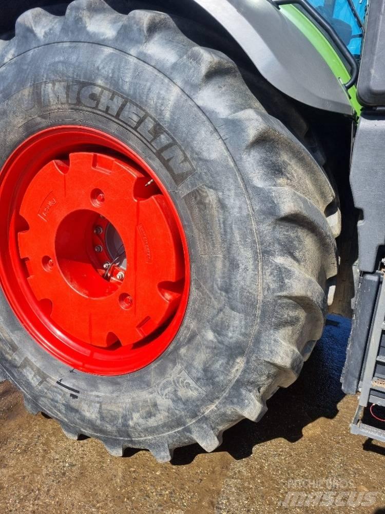Fendt 1050 Tractors