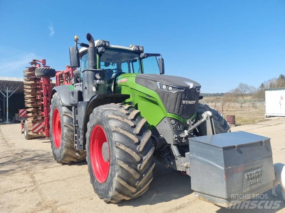 Fendt 1050 Tractors