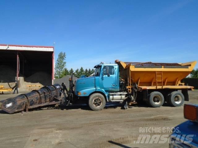 Western Star 5800 Snow blades and plows