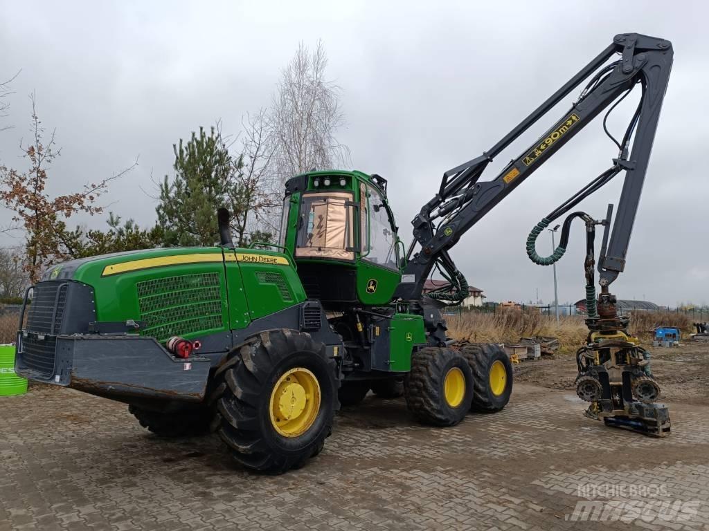 John Deere 1070G Harvesters