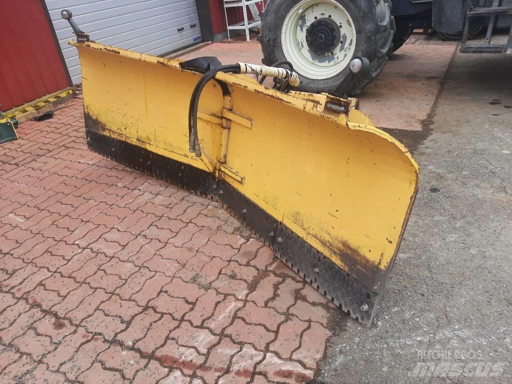 Rote 2.8 nivelaura Snow blades and plows