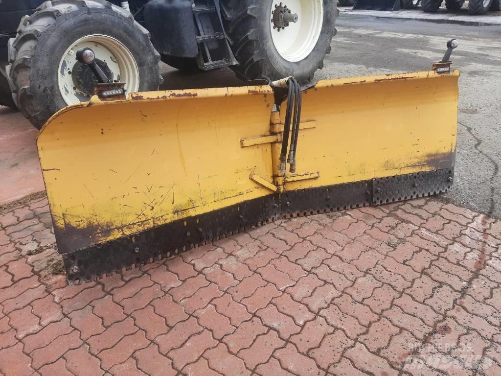 Rote 2.8 nivelaura Snow blades and plows