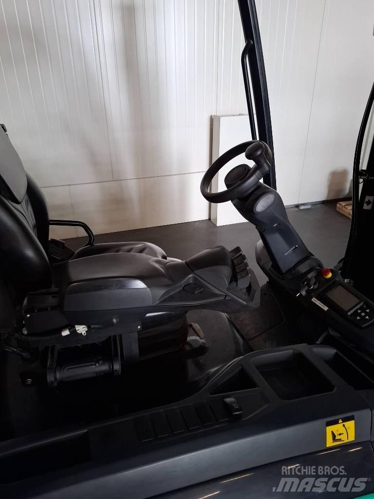 Mitsubishi FB35N Electric forklift trucks