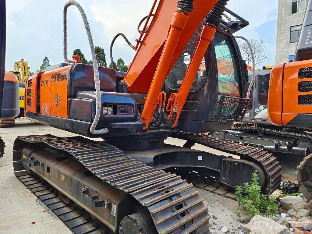 Hitachi ZX 200 Crawler excavators