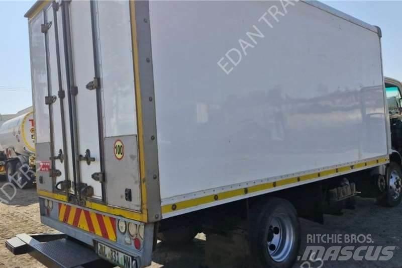 Isuzu NPR 275 Other trucks
