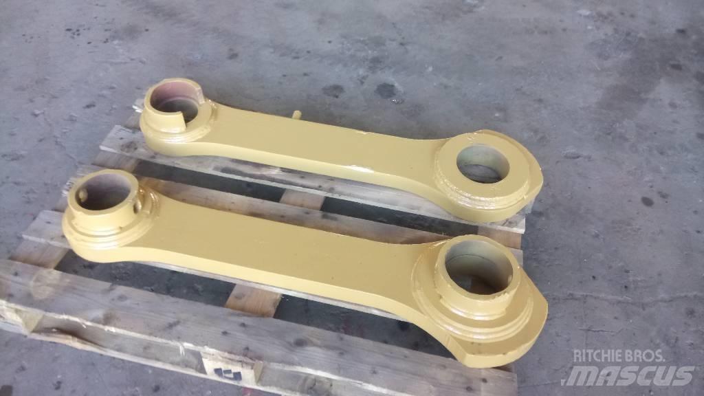CAT 375 Booms and arms
