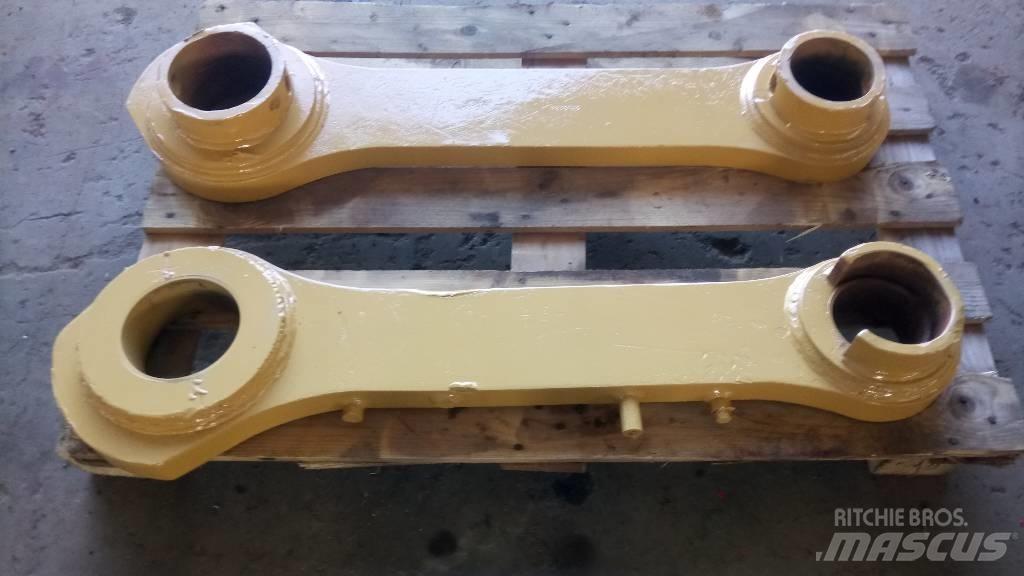 CAT 375 Booms and arms