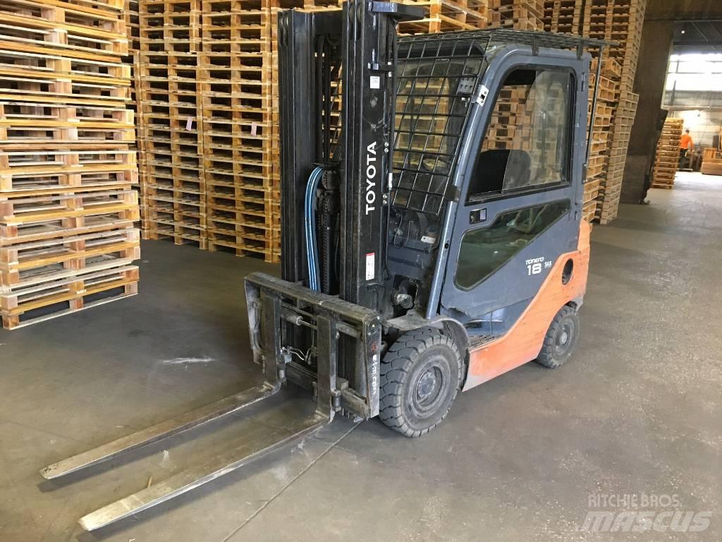 Toyota 8FDF18 Diesel trucks