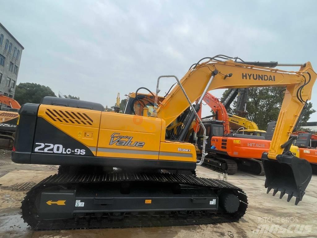 Hyundai Robex 225 Crawler excavators