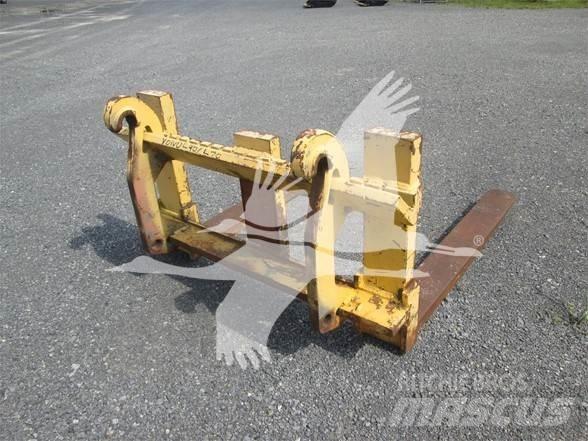  CE LOADER Forks