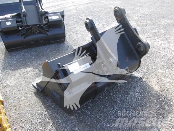  DE PC160 Buckets