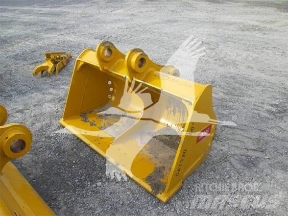 Teran CAT320 Buckets
