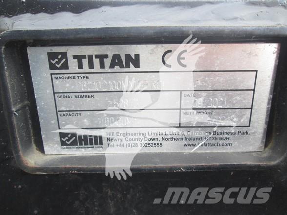 Titan CAT 320 Buckets