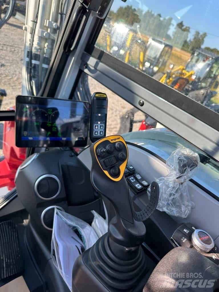 Takeuchi TB 395 W Wheeled excavators