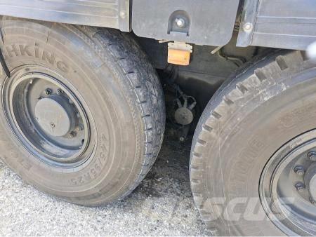 Liebherr LTM 1055-1 All terrain cranes