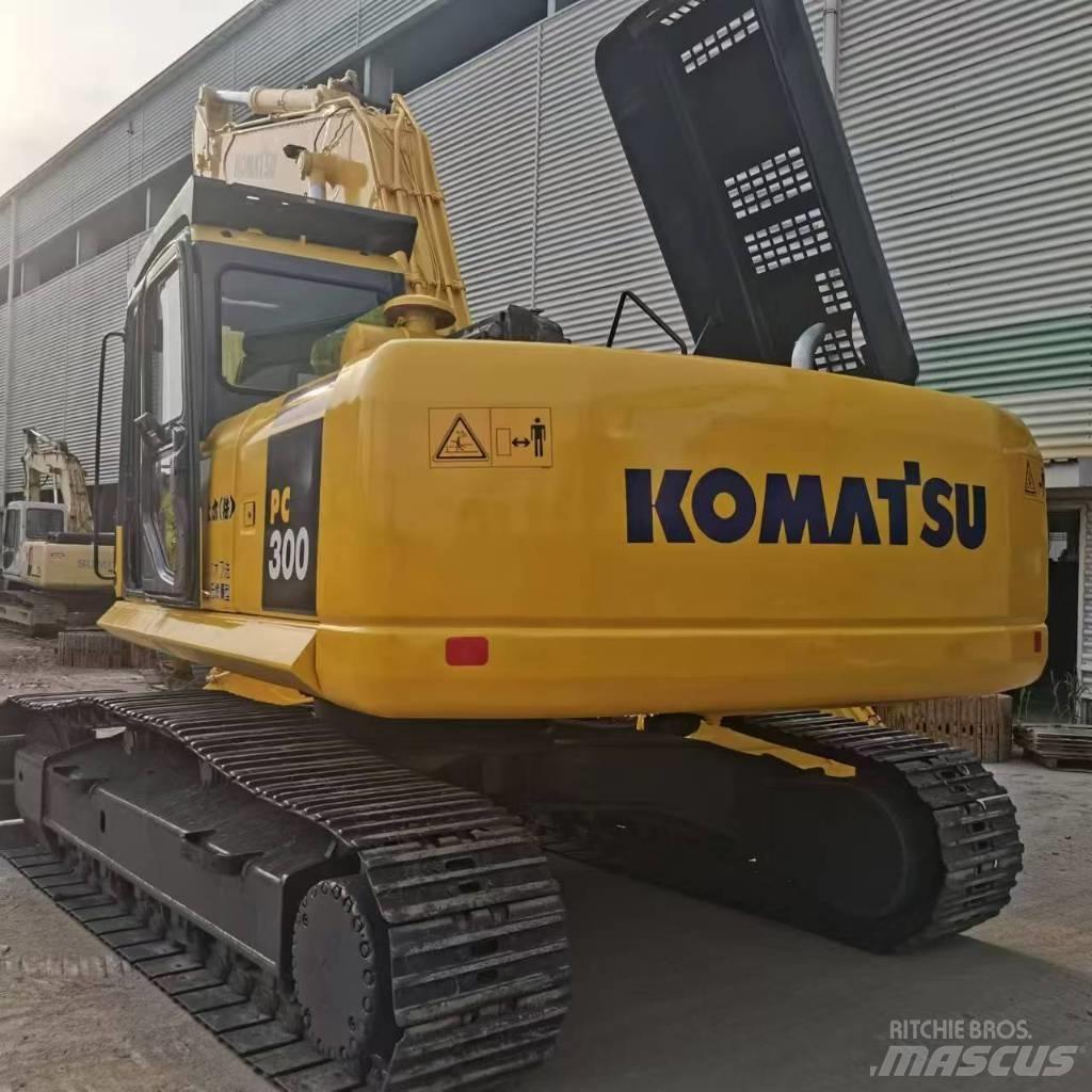 Komatsu PC 300-7 Crawler excavators