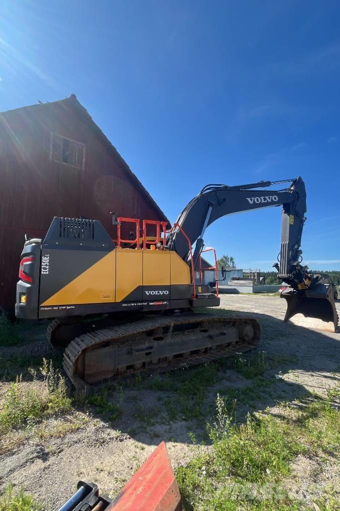 Volvo EC 250 EL Crawler excavators