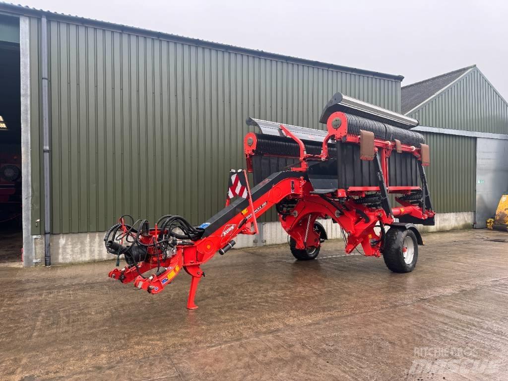 Kuhn Merge Maxx 950 Windrowers