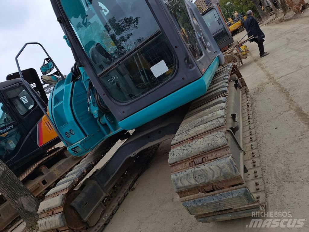 Kobelco SK 135 SR Crawler excavators