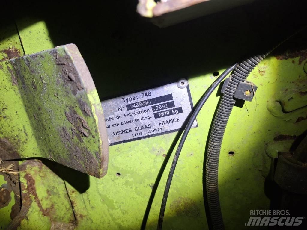 CLAAS 255 Round balers