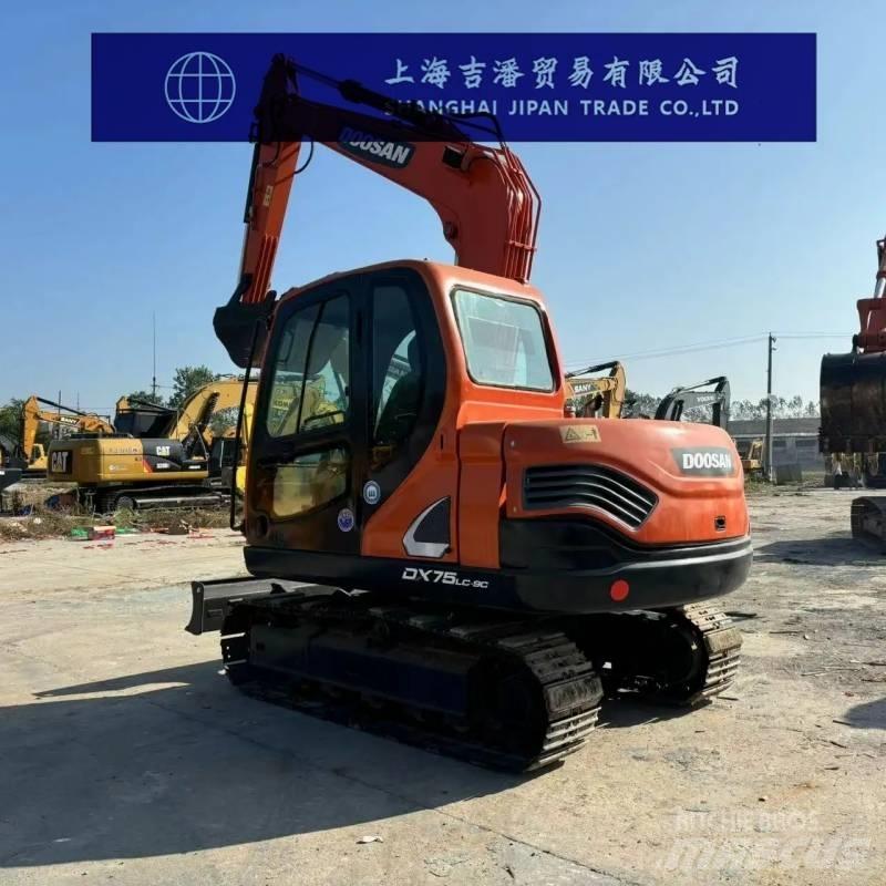 Doosan DX 75 Mini excavators  7t - 12t