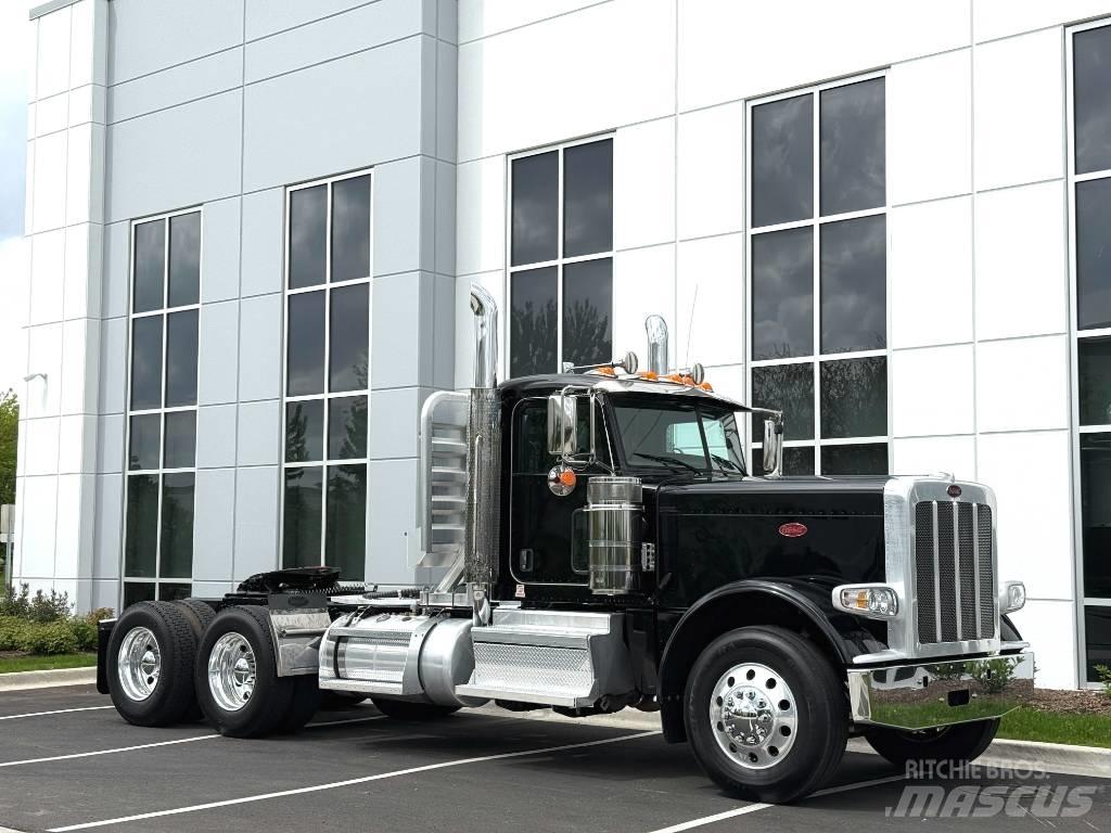 Peterbilt 389 Prime Movers