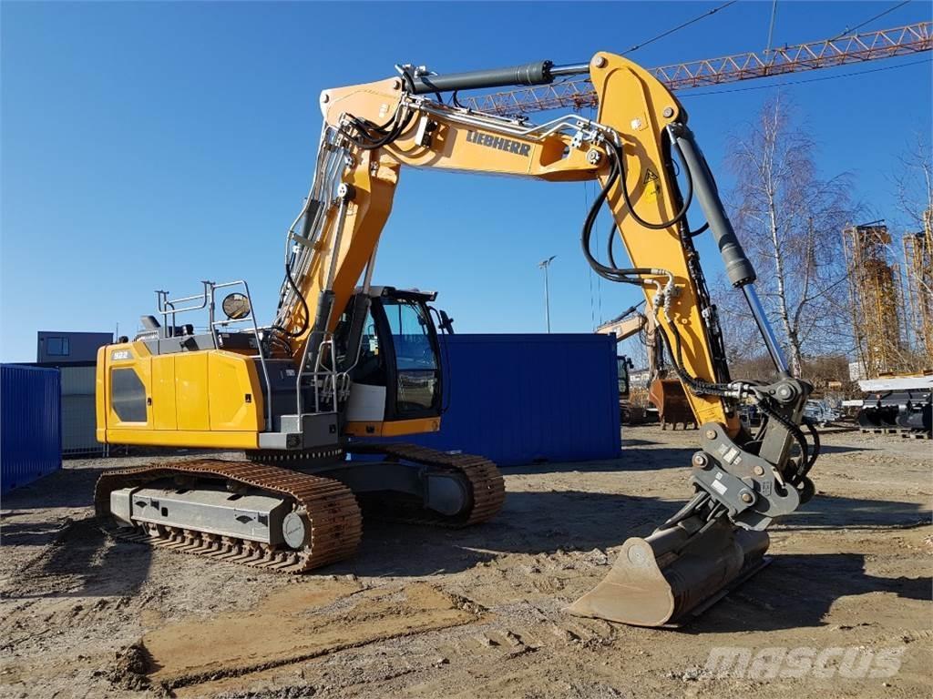 Liebherr R922 Crawler excavators