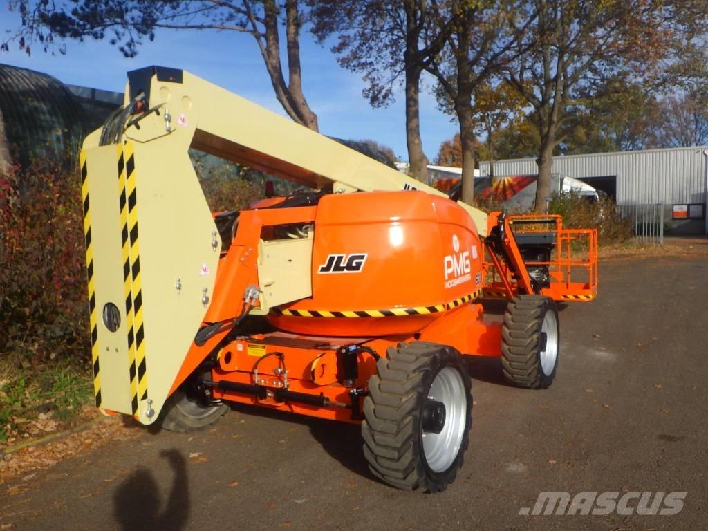 JLG 600AJ Articulated boom lifts