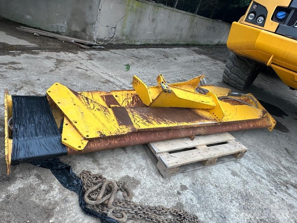 Volvo A40G Articulated Haulers