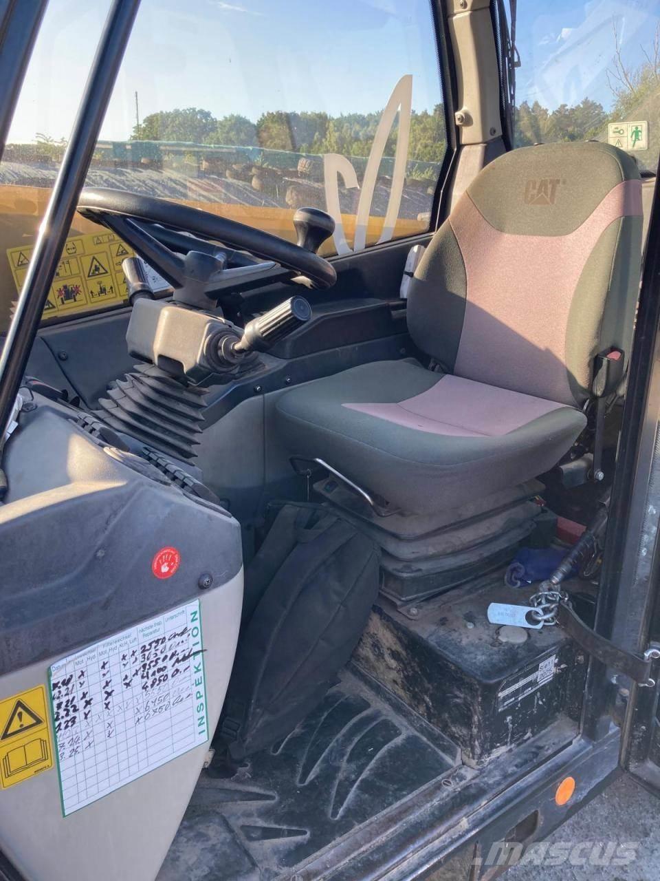 CAT TH 4070 Telehandlers