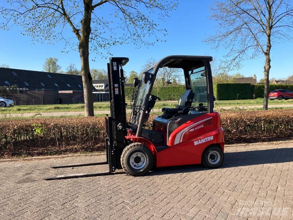 Manitou ME 425 Electric forklift trucks