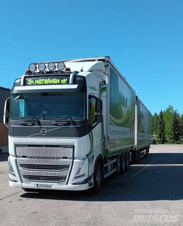Volvo FH 13 Wood chip trucks
