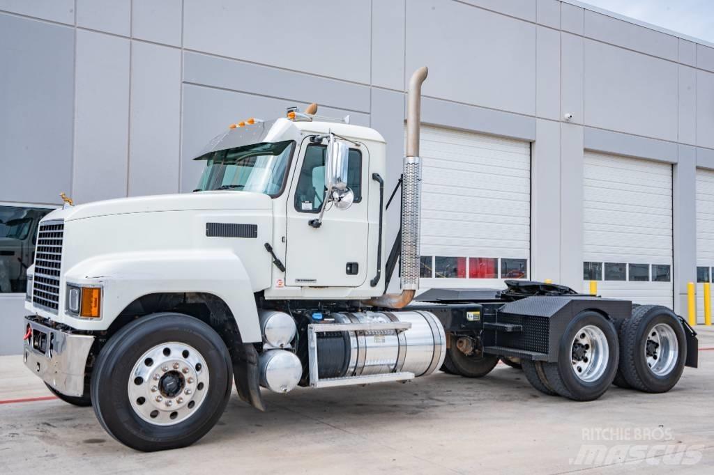 Mack Pinnacle 64T Prime Movers