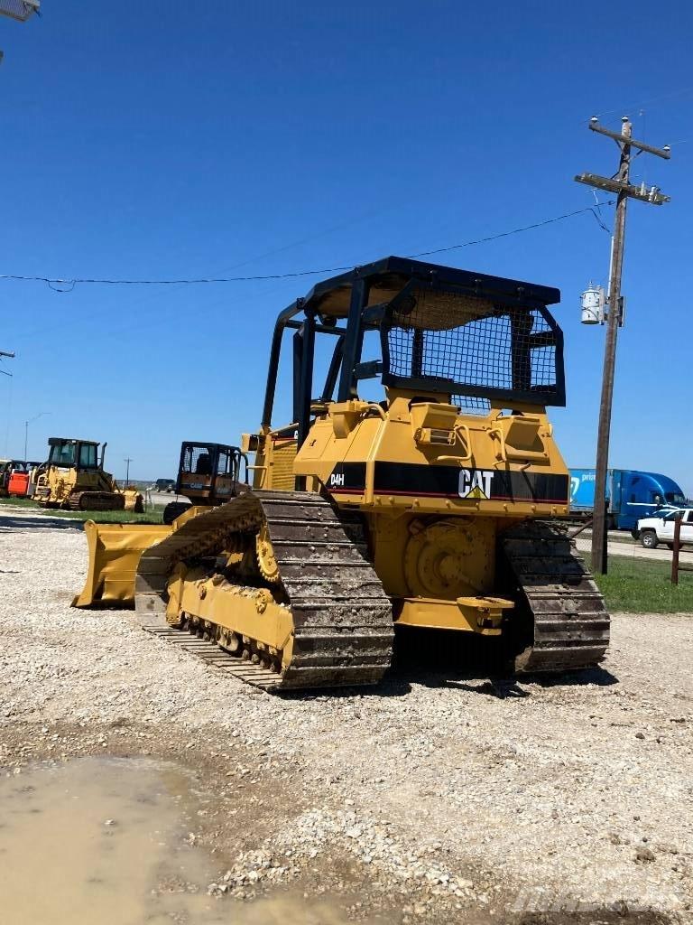 CAT Bulldozer D4H Crawler dozers