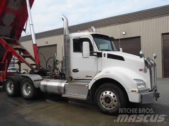 Kenworth T 880 Prime Movers