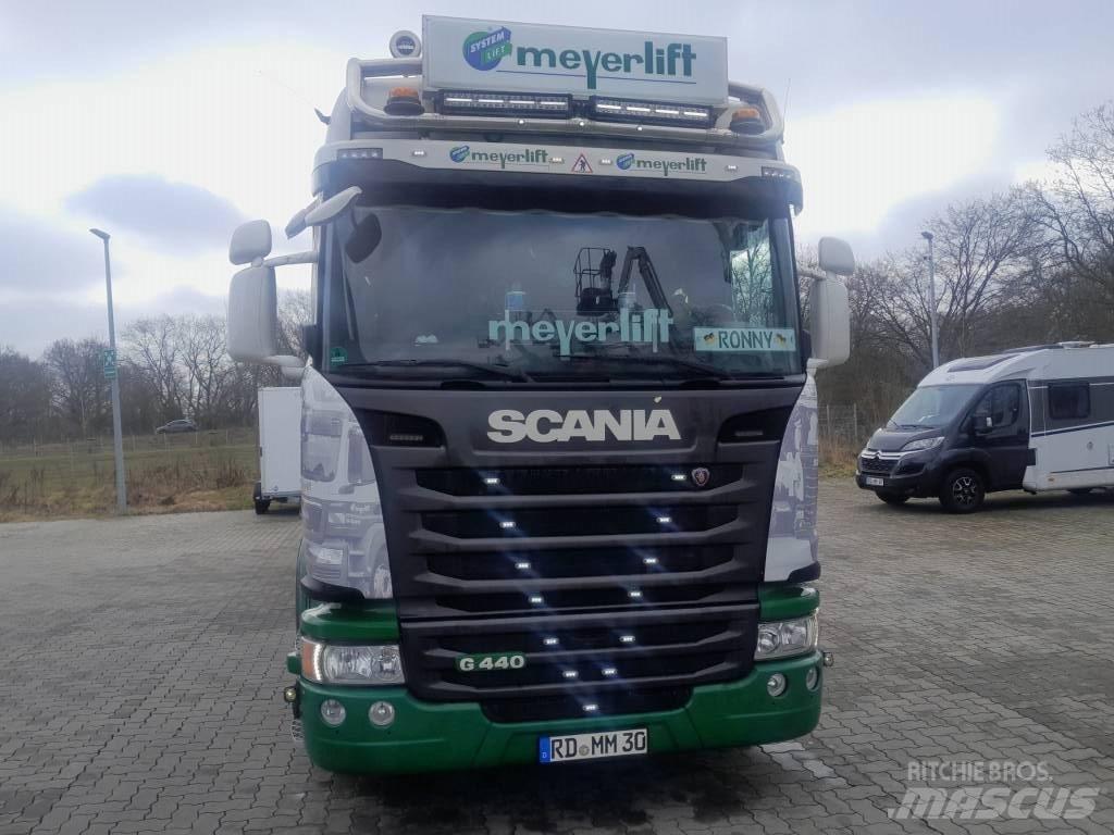 Scania G 440 Beavertail Flatbed / winch trucks