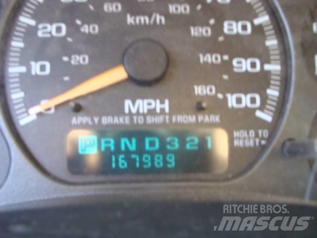 Chevrolet 3500 Flatbed / Dropside trucks