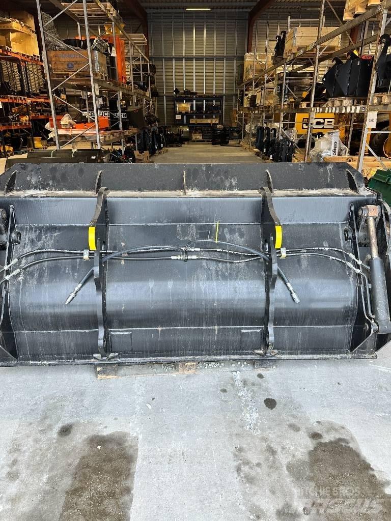 JCB 4i1 - Volvo skifte Buckets