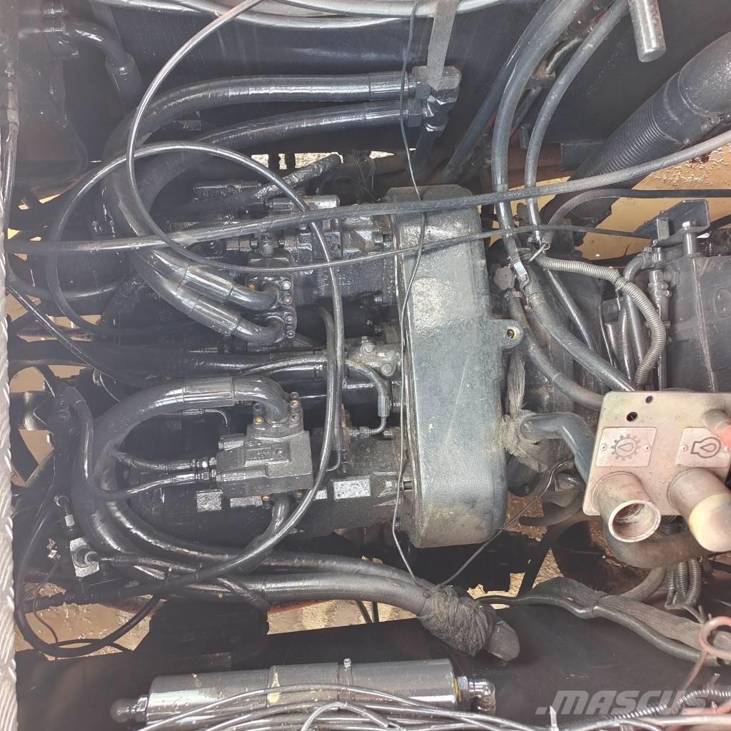 Kalmar DRF450 Reach stackers