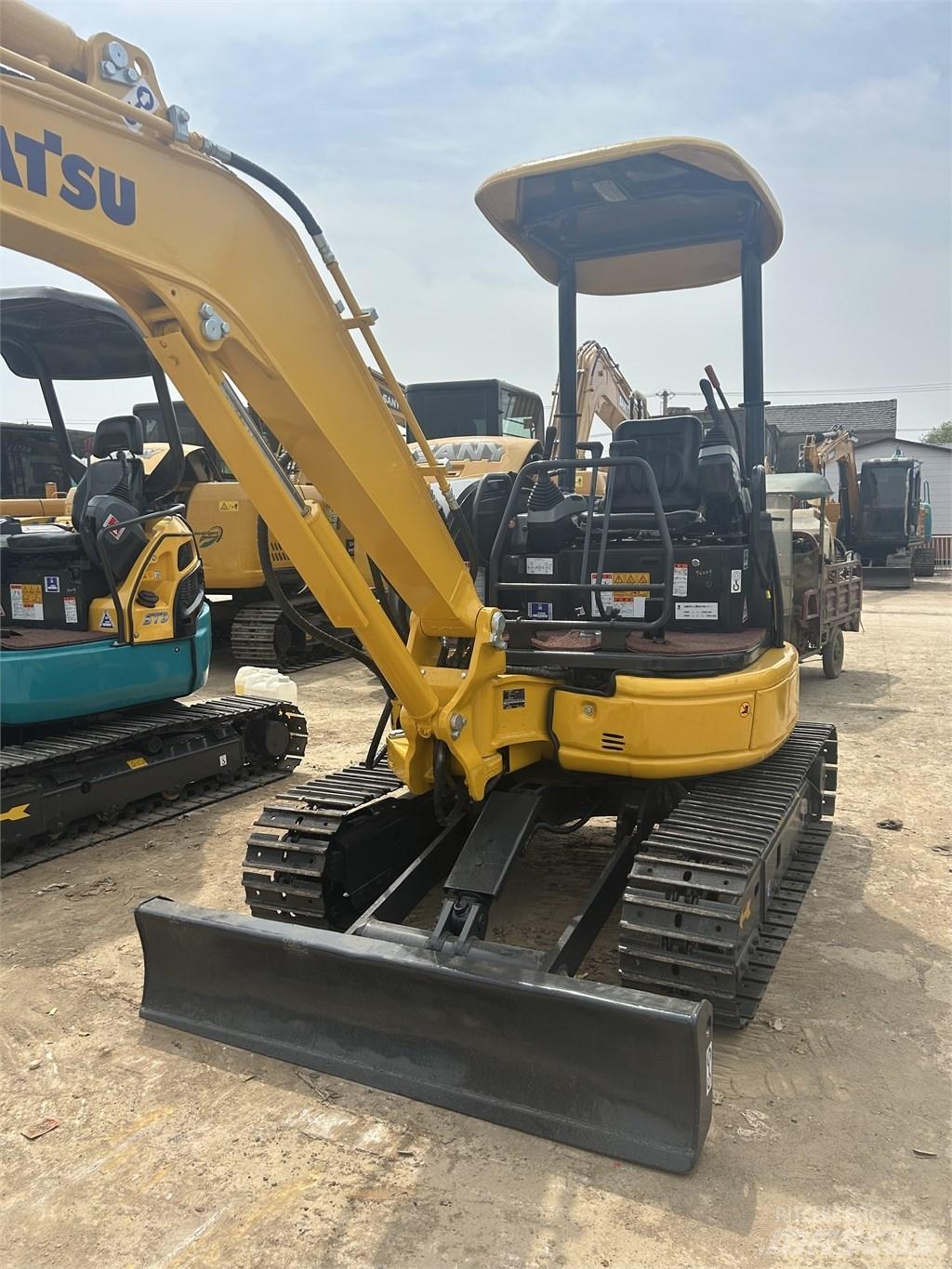 Komatsu PC30 Mini excavators < 7t (Mini diggers)