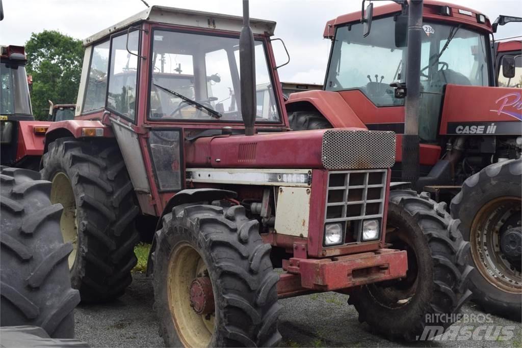 Case IH 844 A/S Tractors