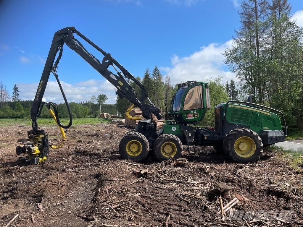 John Deere 1270 G Harvesters