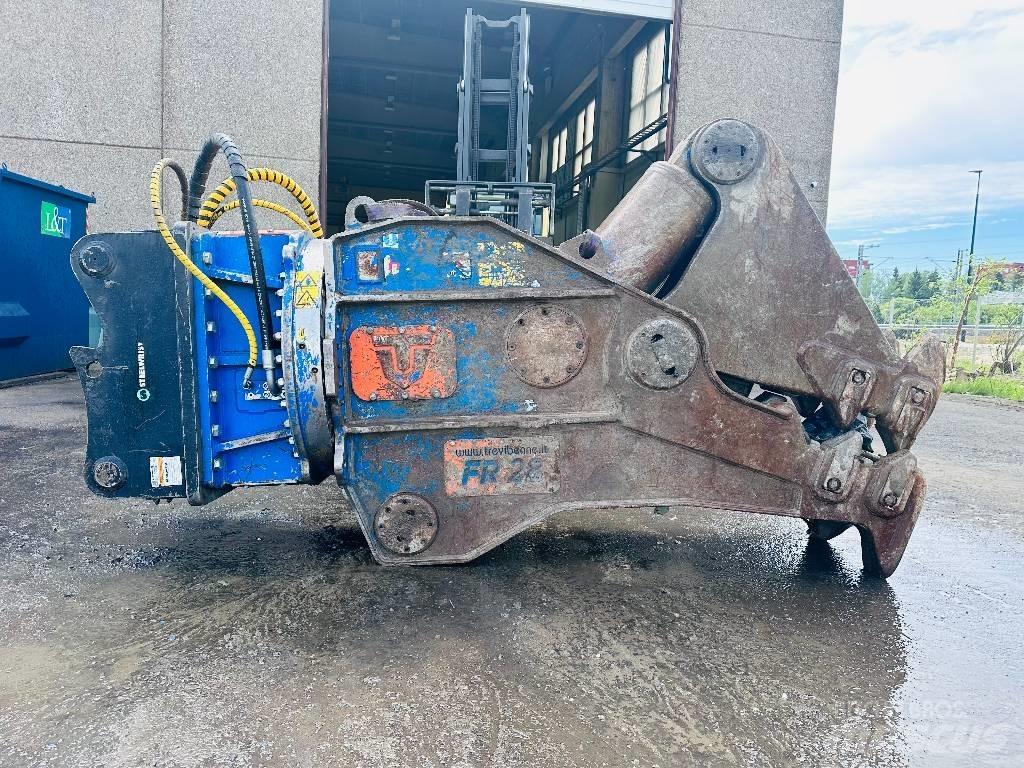 Trevibenne FR28 Crushers
