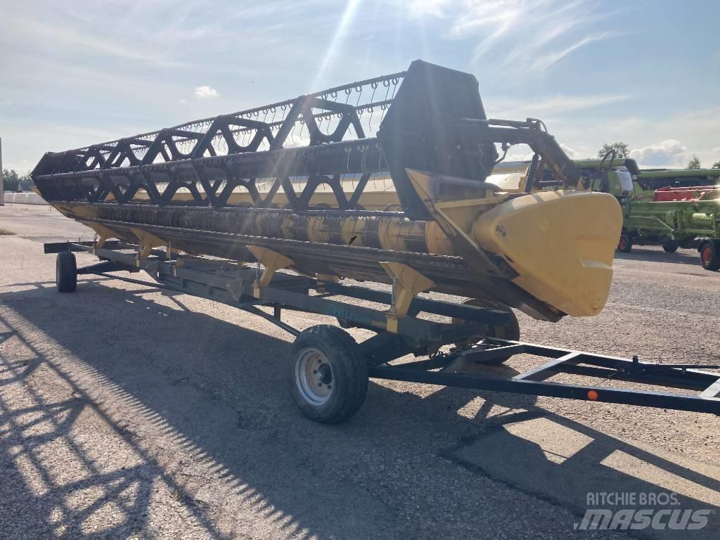 New Holland CR 9090 Combine harvesters