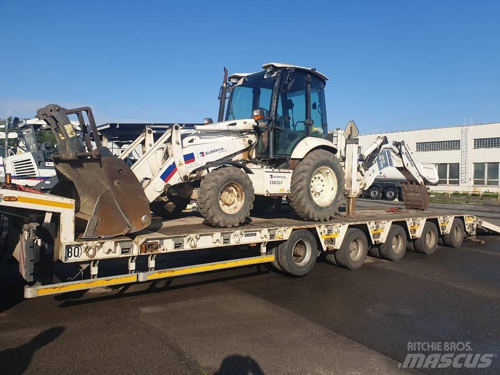Komatsu WB 93 R-5 Backhoe
